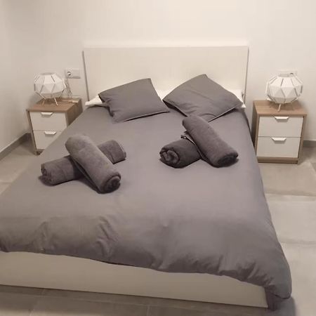 Vivienda Junto A Ruzafa - 12 Pax Y Mas Leilighet Valencia Eksteriør bilde