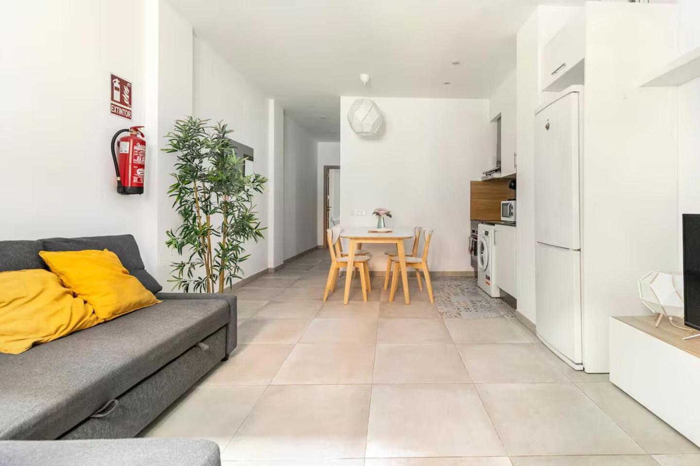 Vivienda Junto A Ruzafa - 12 Pax Y Mas Leilighet Valencia Eksteriør bilde