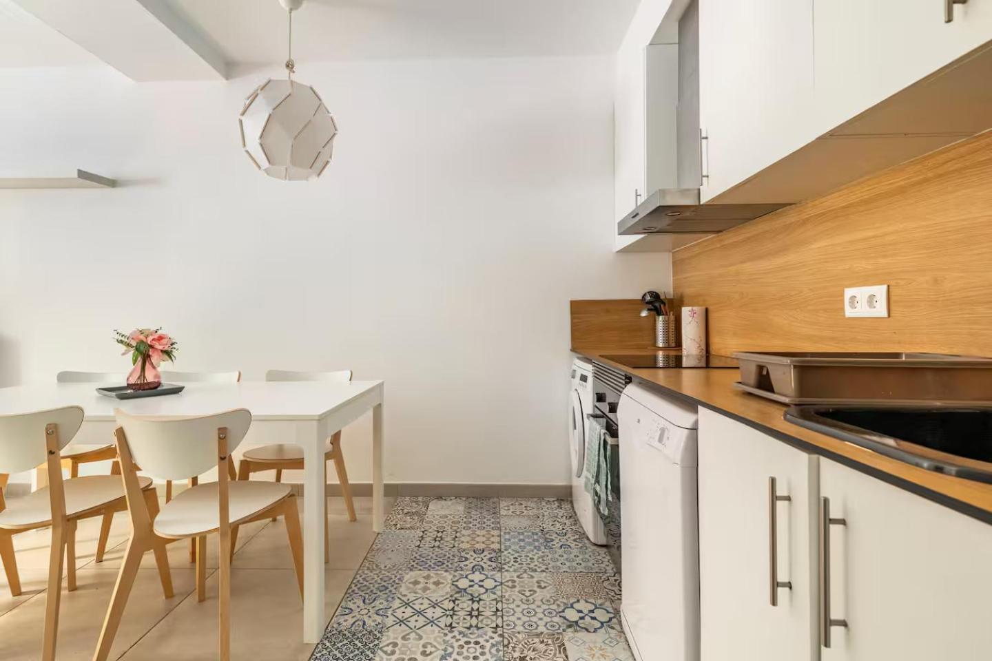 Vivienda Junto A Ruzafa - 12 Pax Y Mas Leilighet Valencia Eksteriør bilde