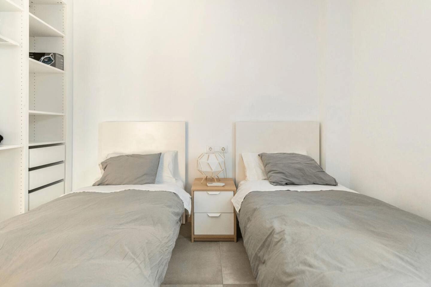 Vivienda Junto A Ruzafa - 12 Pax Y Mas Leilighet Valencia Eksteriør bilde